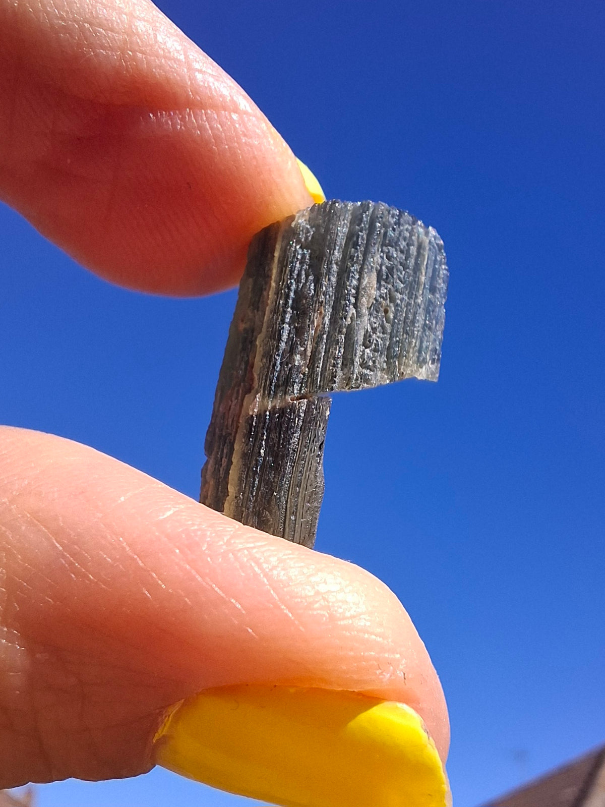 Moldavite Piece, 2.26g, Tektite (Ref: 1509)