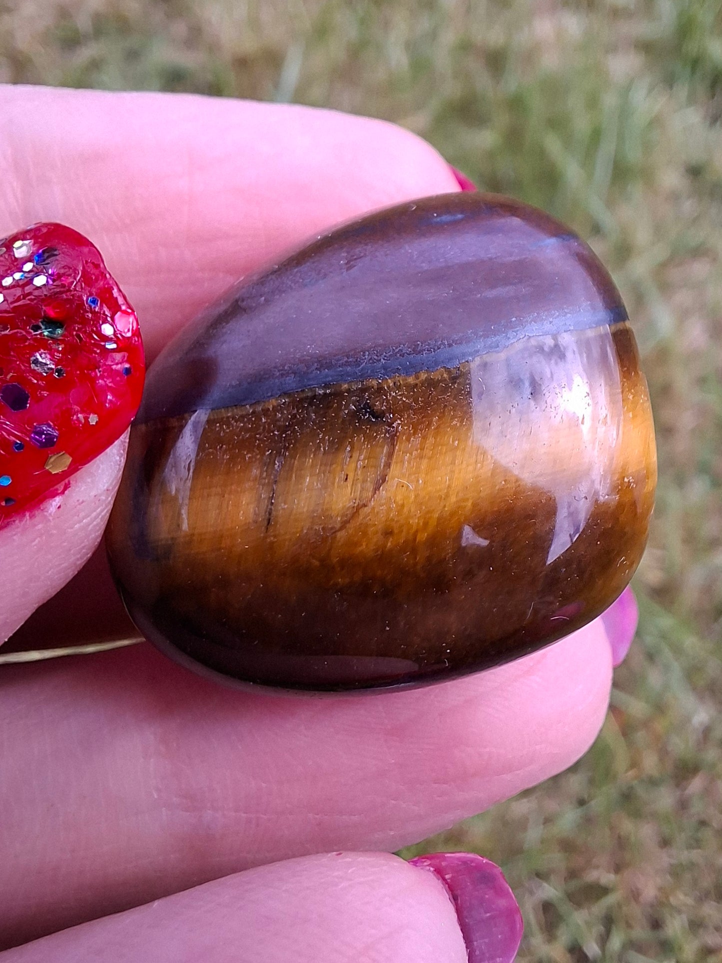 Tigers Eye, Tumble Stone, Crystal (Ref: T135)