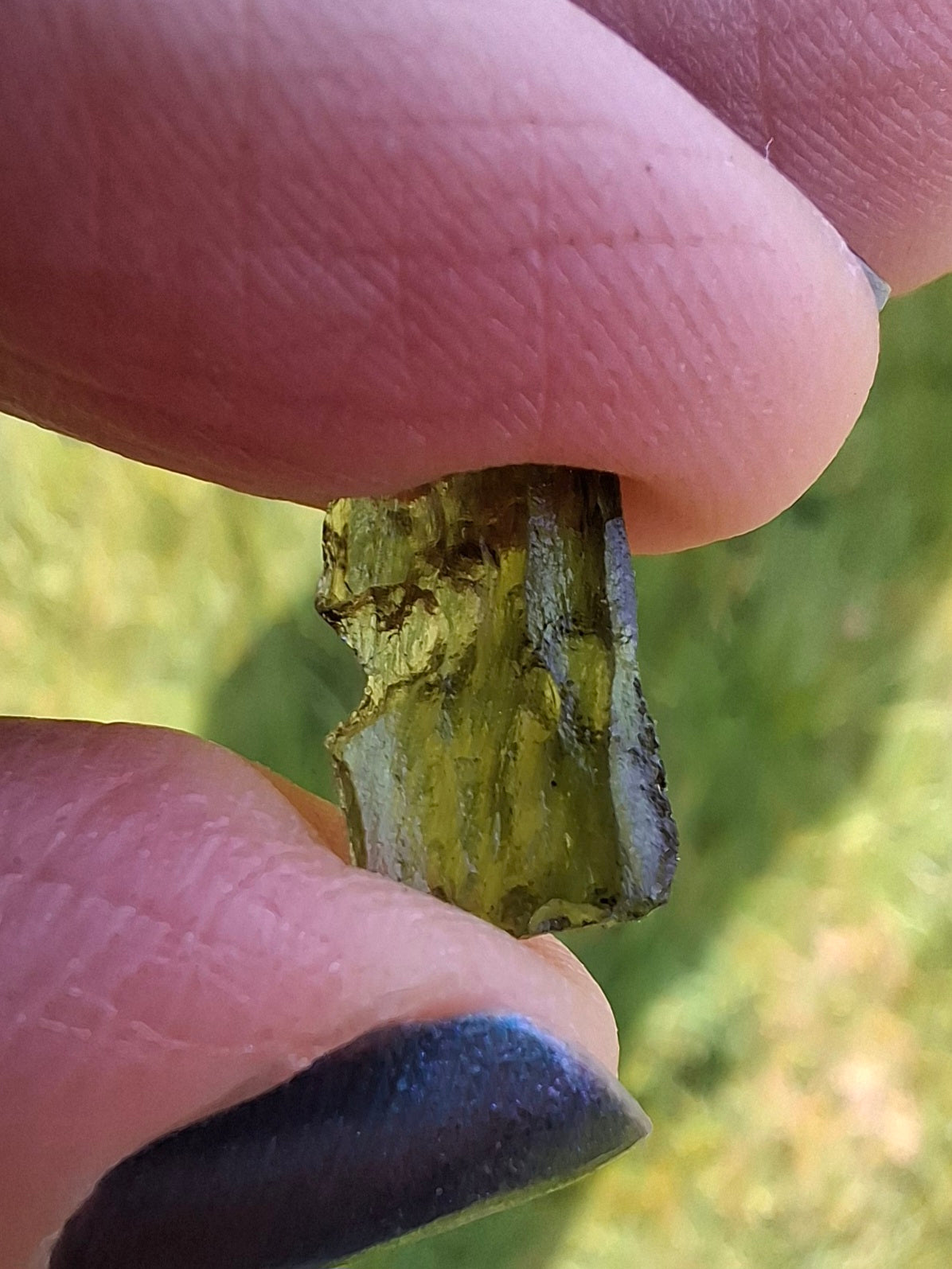 Moldavite small Piece, 0.42g, Tektite (Ref: 1386)