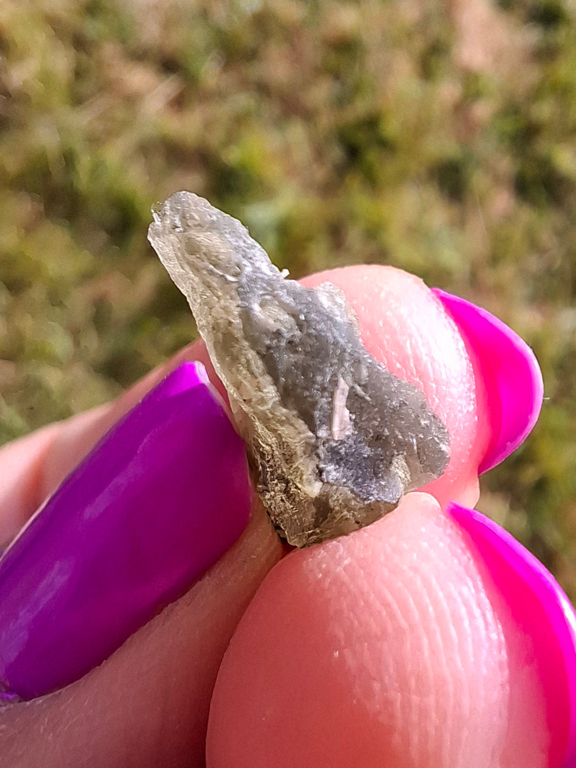 Moldavite Piece, 1.30g, Tektite (Ref: 1434)