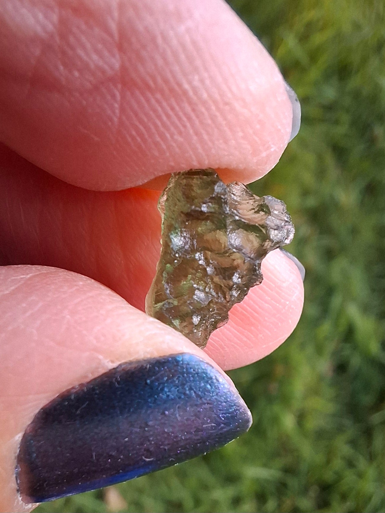 Moldavite Piece, 0.60g, Tektite (Ref: 1385)