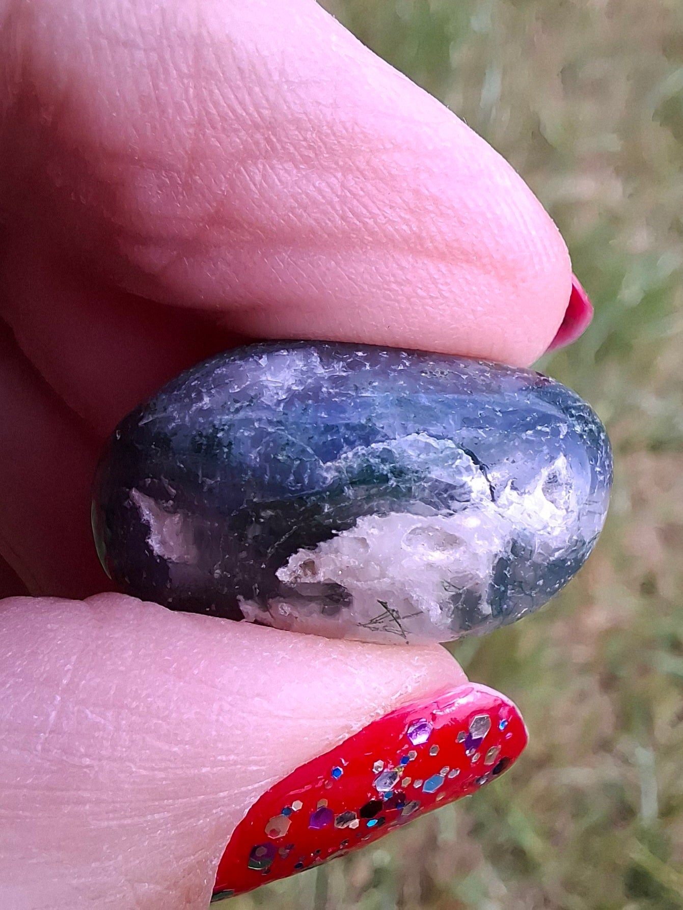 Green Moss Agate, Tumble Stone, Crystal (Ref: T168)
