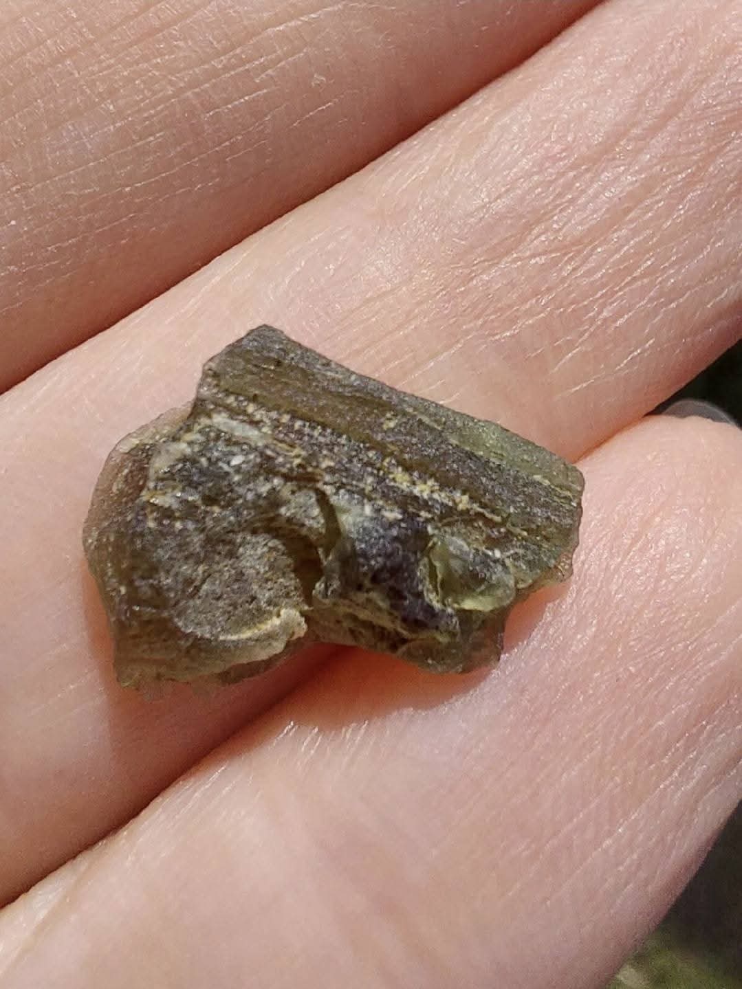 Moldavite Piece, 0.81g, Tektite (Ref: E164)