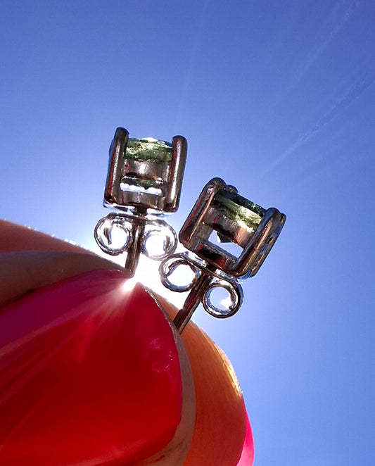 Moldavite (faceted) 5mm STUD EARRINGS, 925 Silver, Tektite (Pair16)