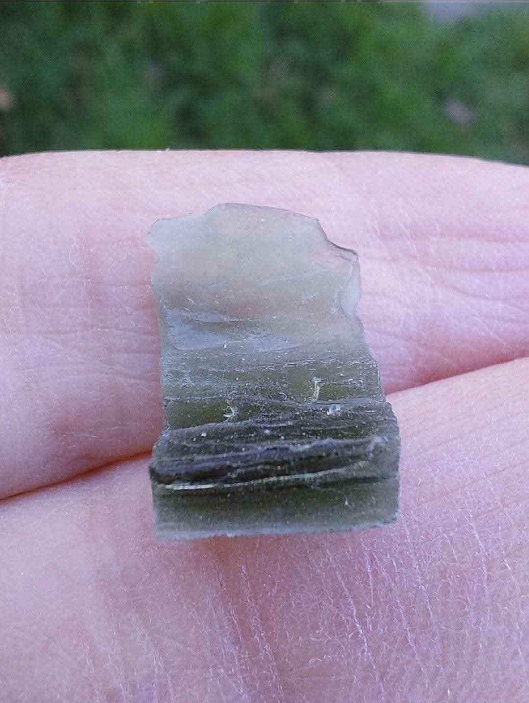 Moldavite Piece, 0.89g, Tektite (Ref: 1011)