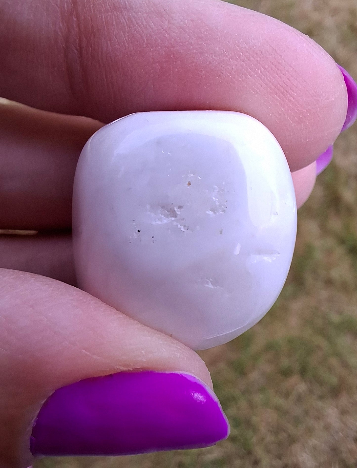 Howlite, Tumble Stone, Crystal (Ref: T38)