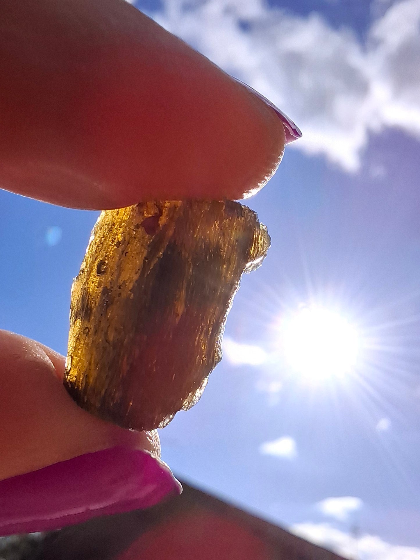 Moldavite Piece, 2.80g, Tektite (Ref: 1432)