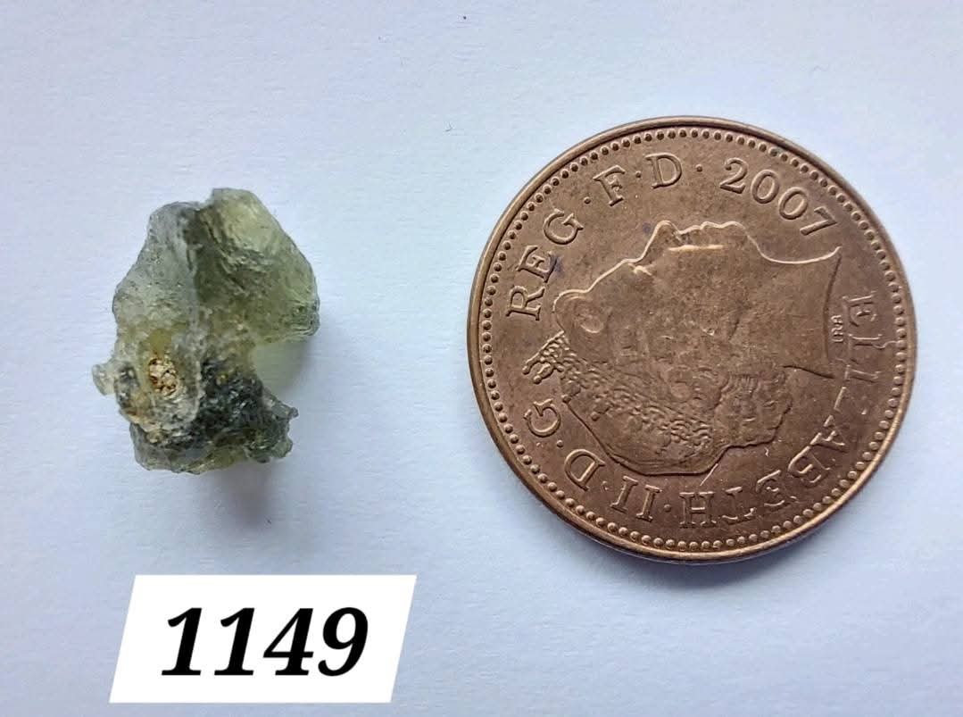 Moldavite Piece, 0.64g, Tektite (Ref: 1149)