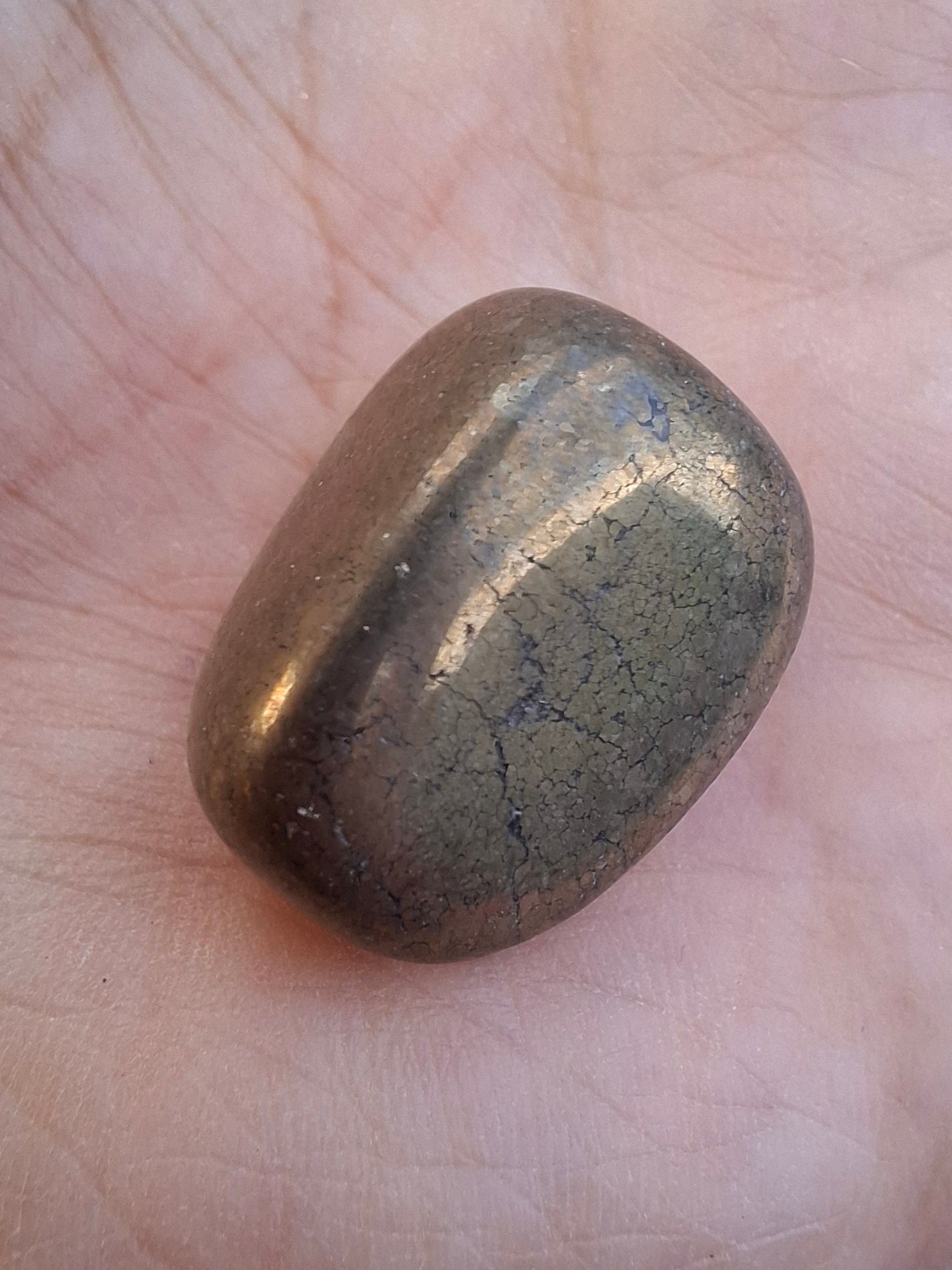 Apache Gold Tumble Stone, Crystal (Ref: T232)