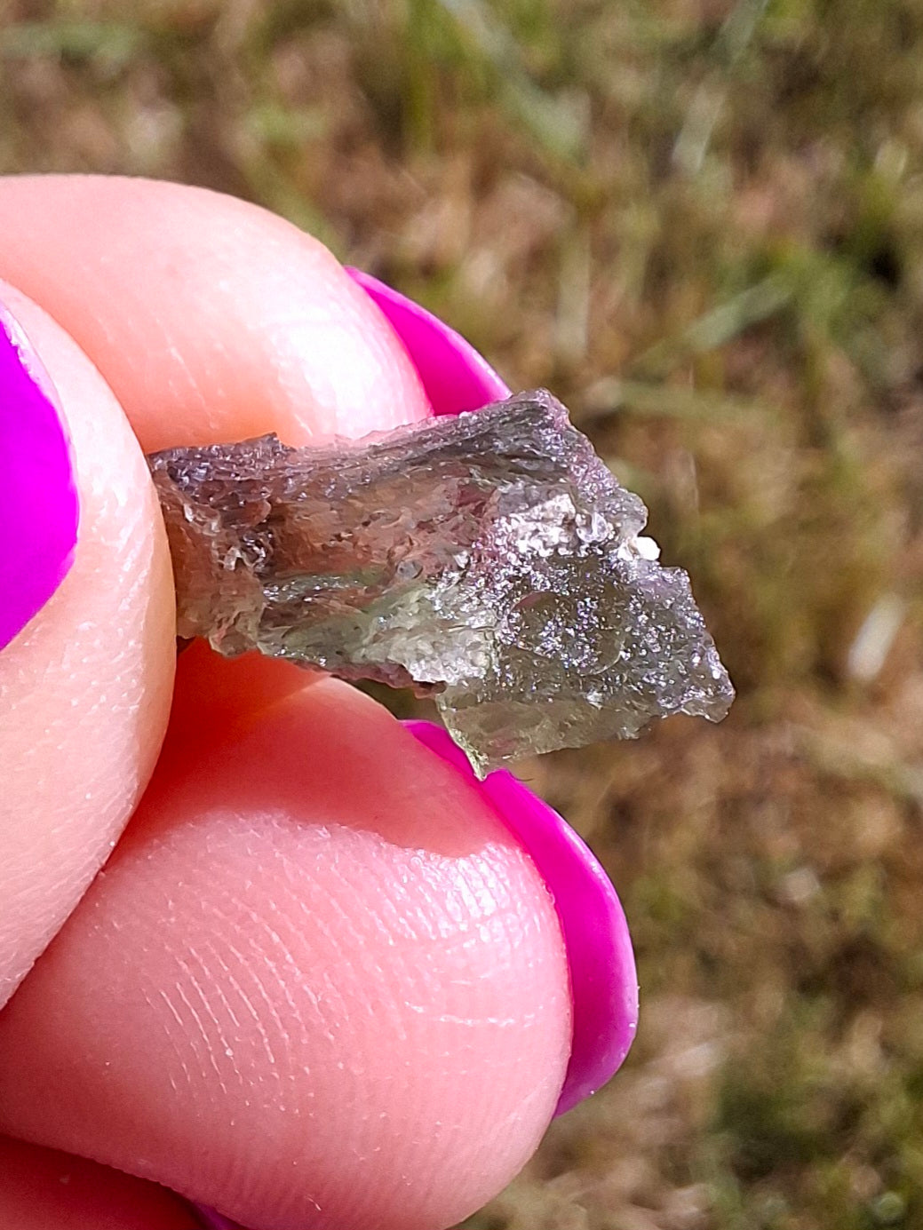 Moldavite Piece, 0.48g, Tektite (Ref: 1463)