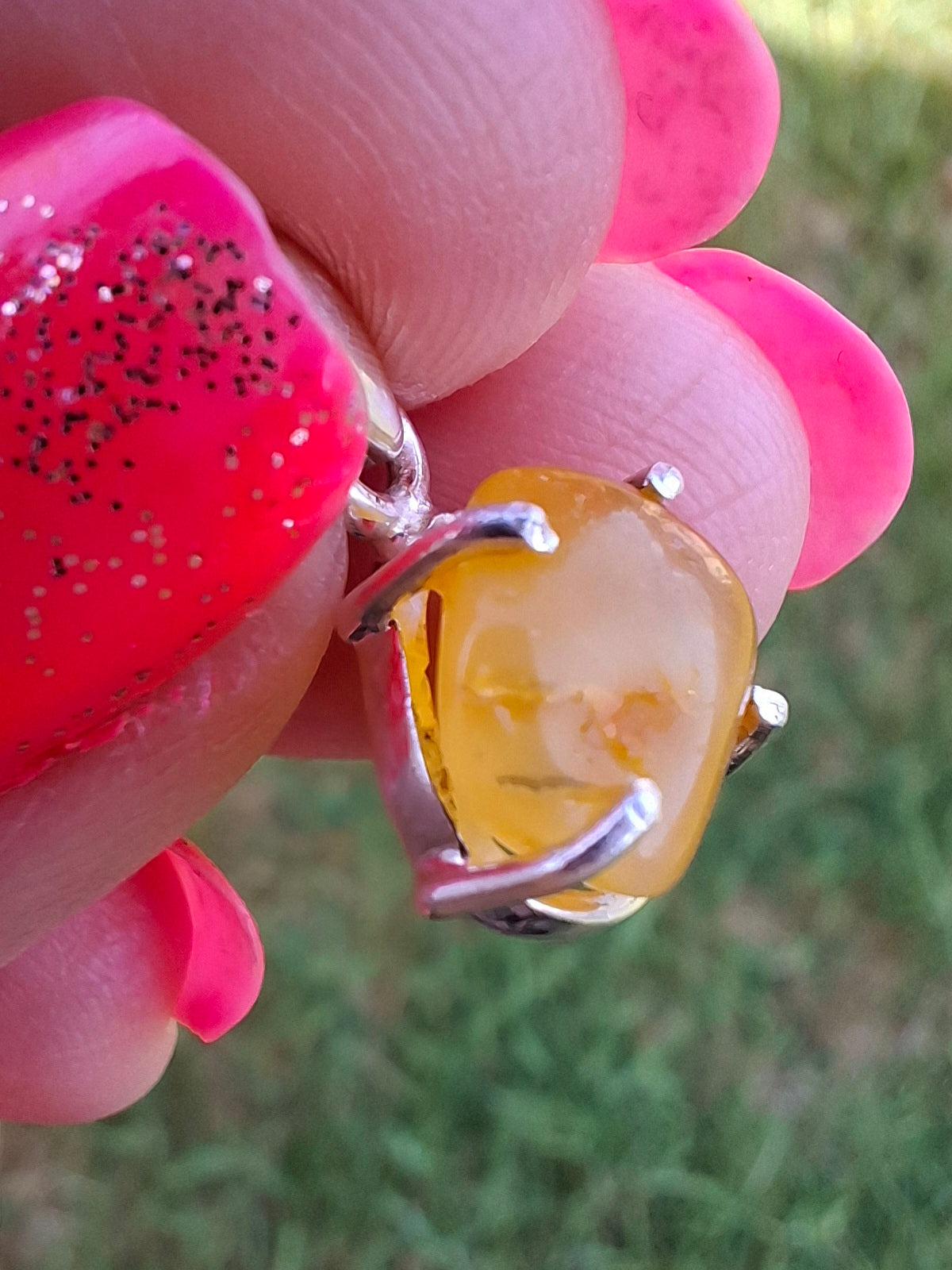 Baltic Amber Pendant, 925 Silver, Fossil (Ref: AP18)