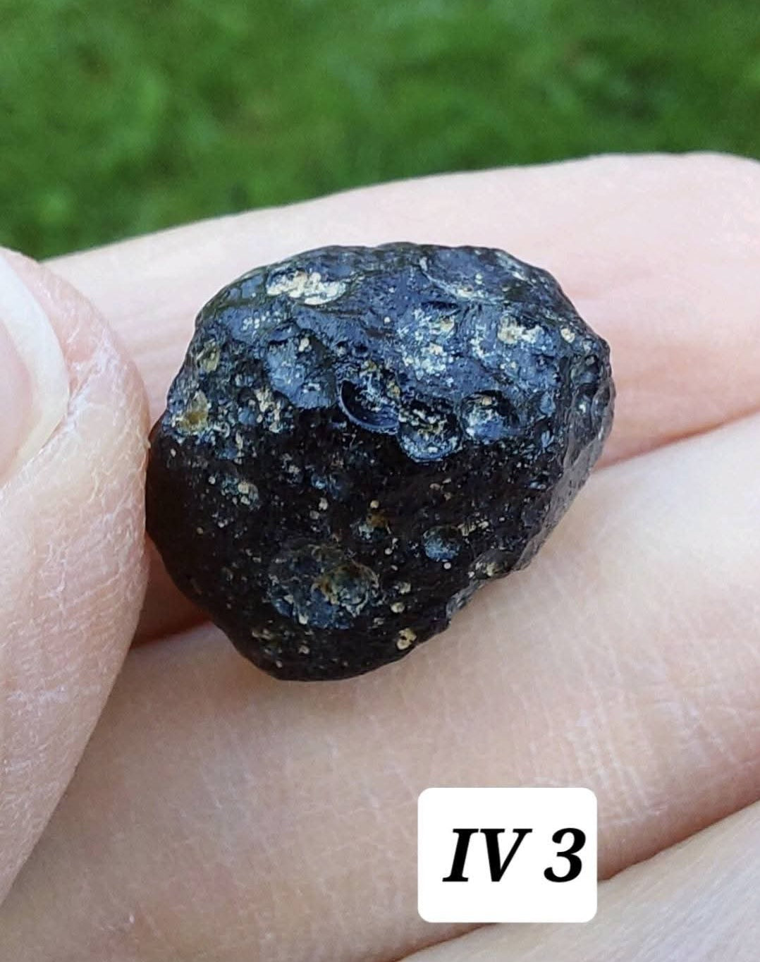 Ivory Coast (Ivorite), RAREST TEKTITE IN THE WORLD, 4.01g, Tektite (Ref: IV3)
