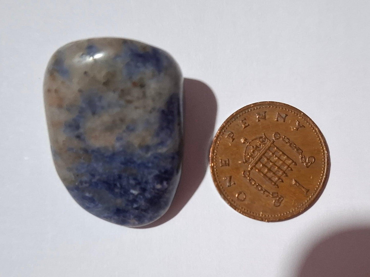 Sodalite, Tumble Stone, Crystal (Ref: T156)
