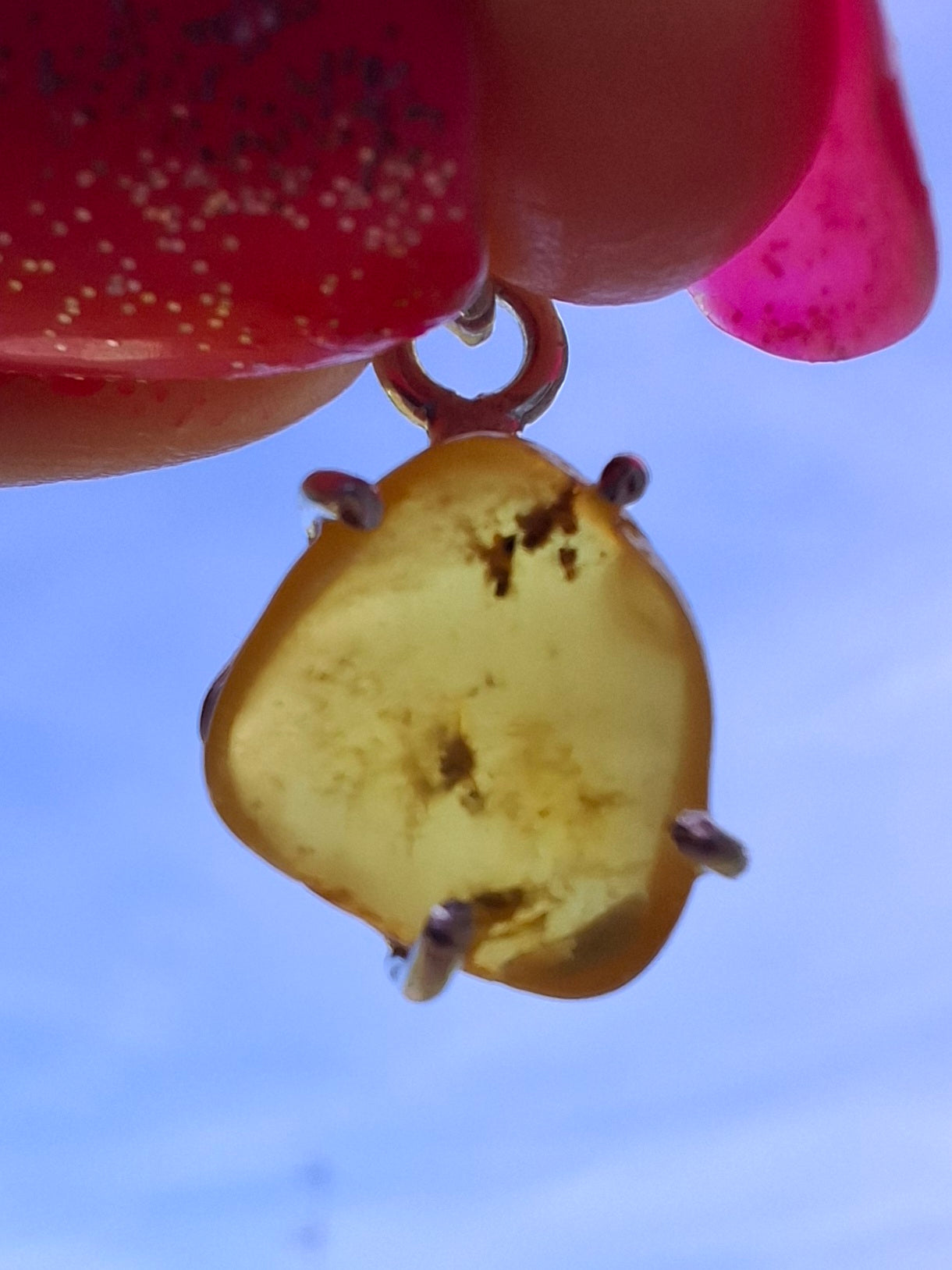 Baltic Amber Pendant, 925 Silver, Fossil (Ref: AP20)