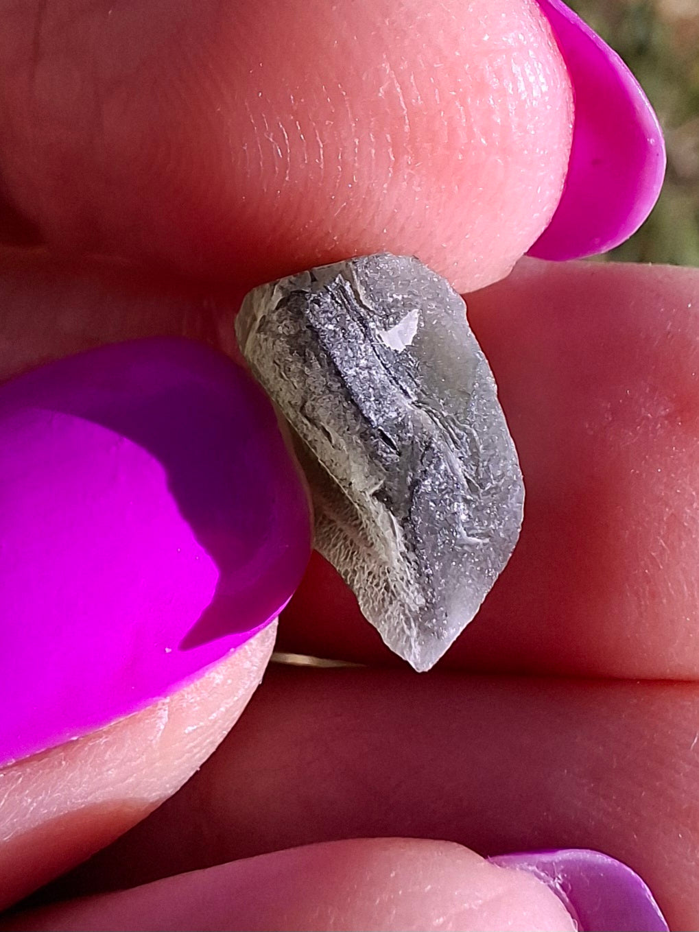 Moldavite Piece, 0.91g, Tektite (Ref: 1460)