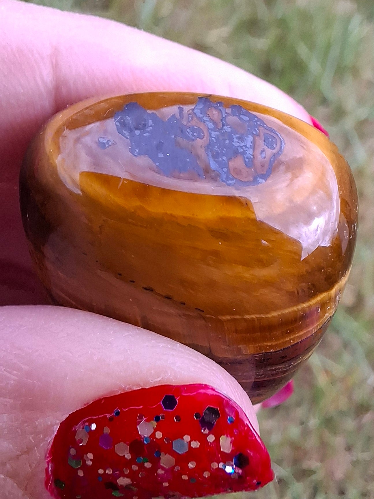 Tigers Eye, Tumble Stone, Crystal (Ref: T133)
