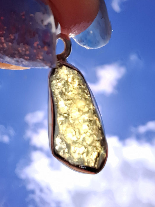 Moldavite Pendant, 925 Silver, Tektite (Ref: P79)