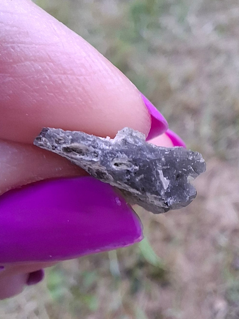 Moldavite Piece, 1.30g, Tektite (Ref: 1434)