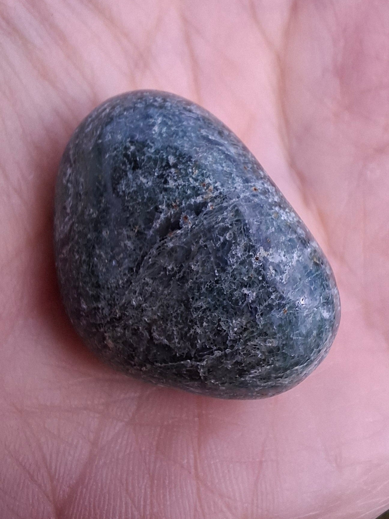Green Moss Agate, Tumble Stone, Crystal (Ref: T169)