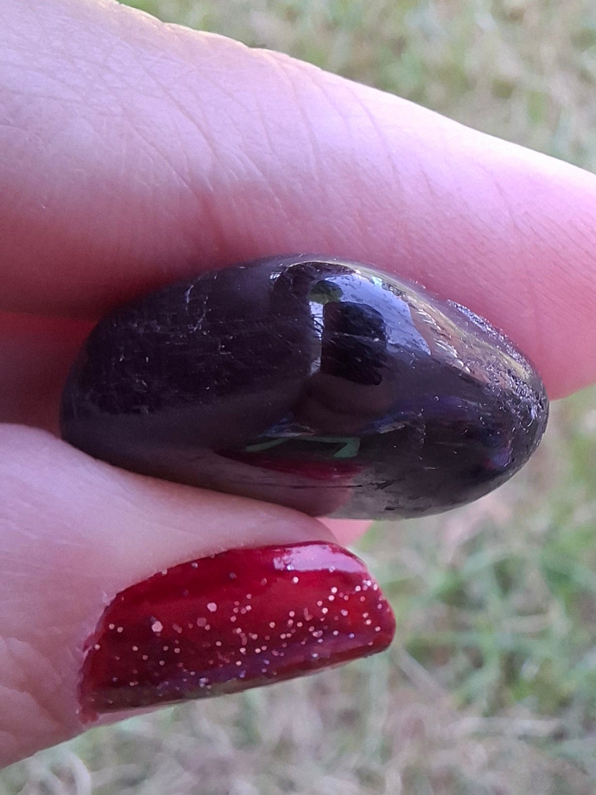 Black Tourmaline, Tumble Stone, Crystal (Ref: T220)