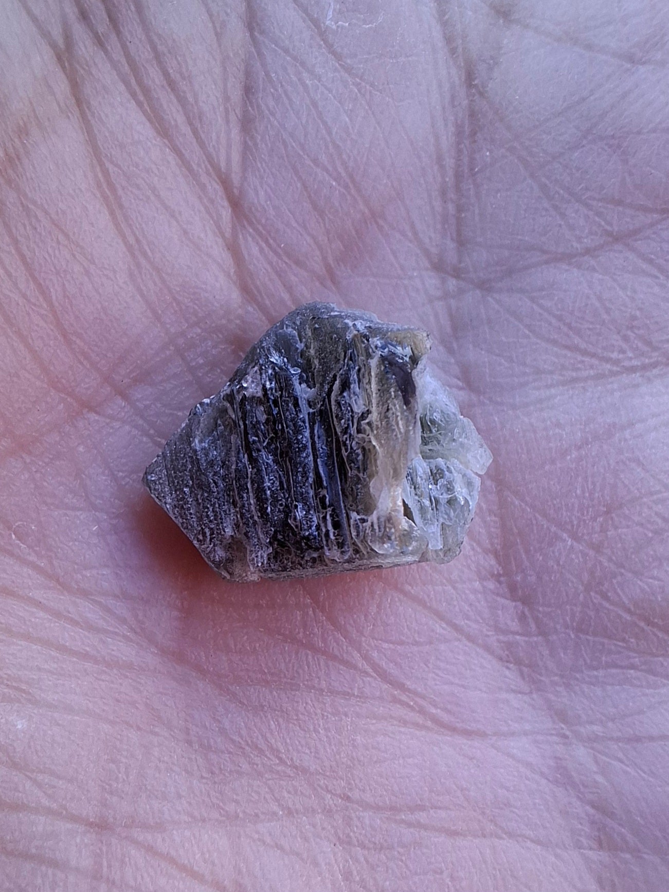 Moldavite Piece, SNOWFLAKE, FROSTED, BRUSNA, 1.05g, Tektite (Ref: 1490)