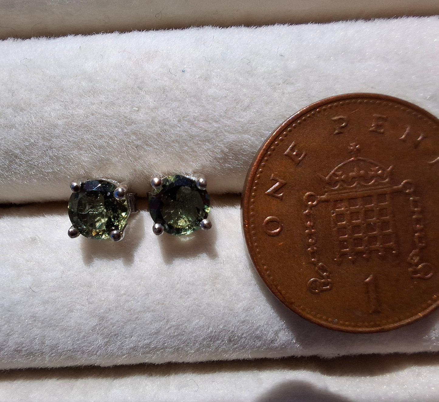 Moldavite (faceted) 5mm STUD EARRINGS, 925 Silver, Tektite (Pair16)
