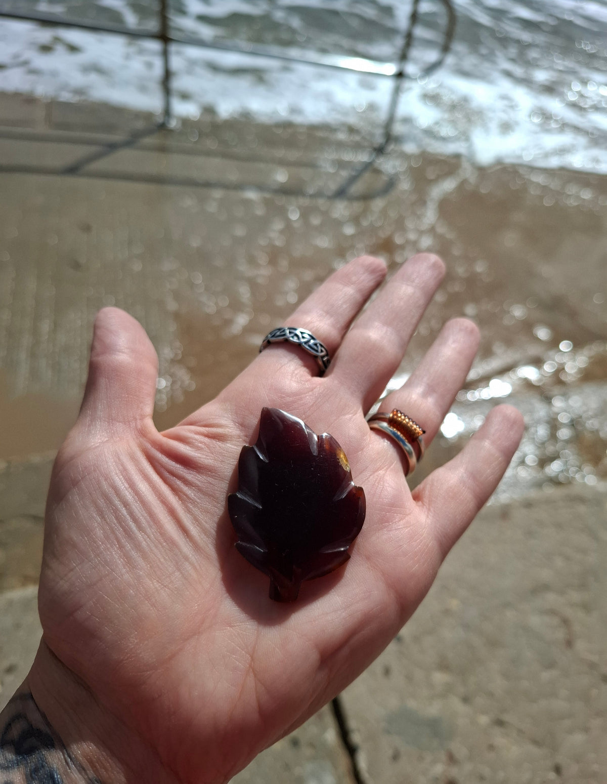 Red Amber Leaf Carving, 7.51g, Fossil (Ref: Leaf12)