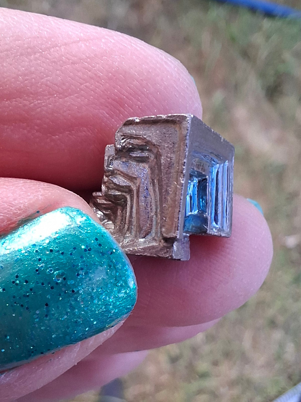 Small Bismuth, Crystal (Ref: BTH4)
