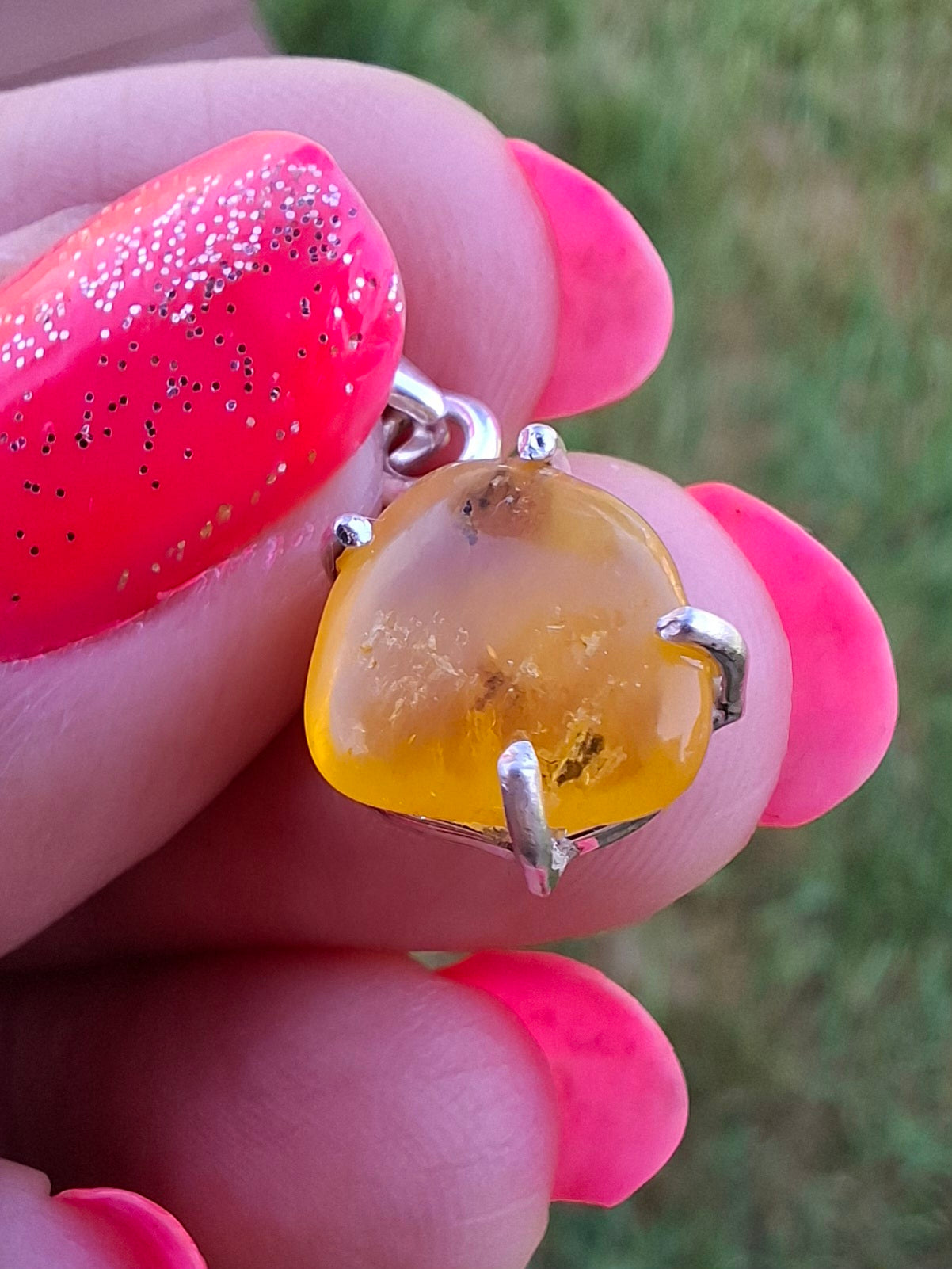 Baltic Amber Pendant, 925 Silver, Fossil (Ref: AP20)