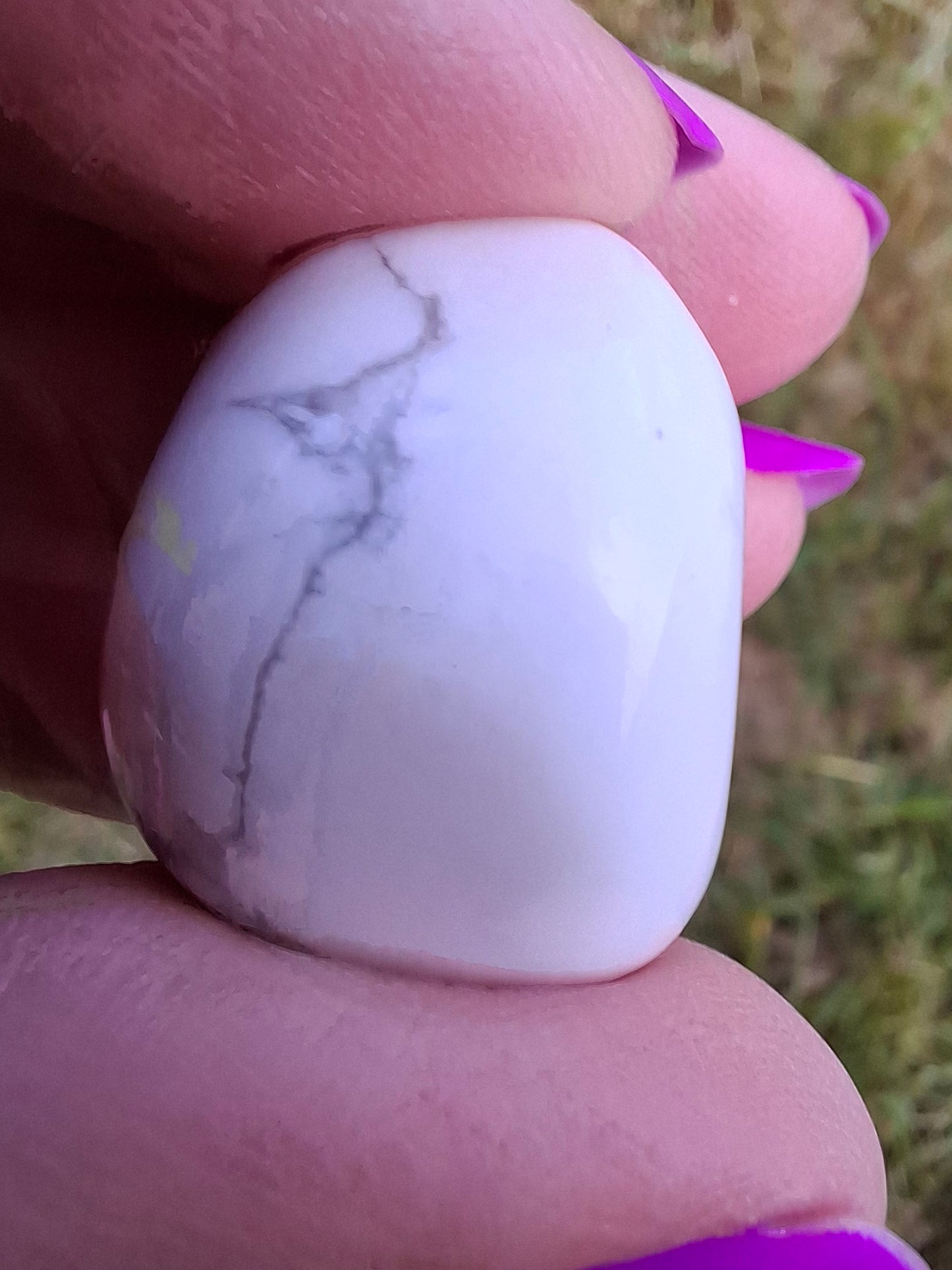 Howlite, Tumble Stone, Crystal (Ref: T45)