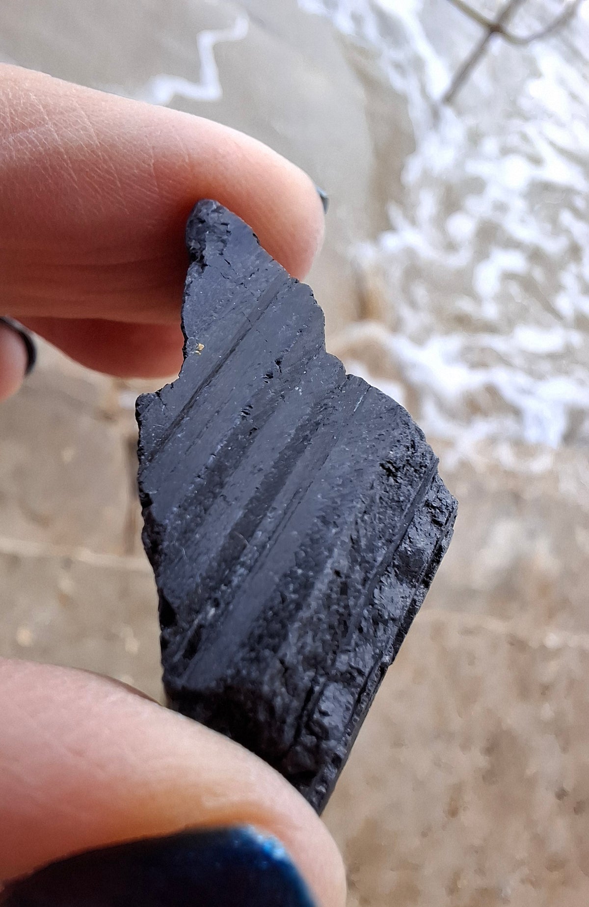 Black Tourmaline RAW, 14.77g, Crystal, (Ref: RBT1)