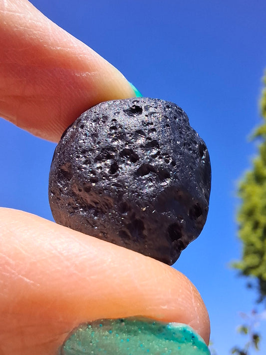 Philippinite (Rizalite), 9.75g, Tektite