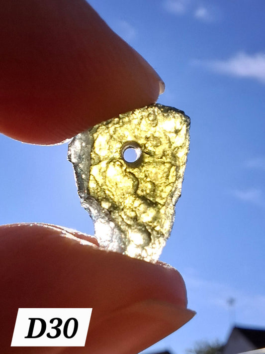 DRILLED, Moldavite Piece, 1.07g, Tektite (Ref: D30)