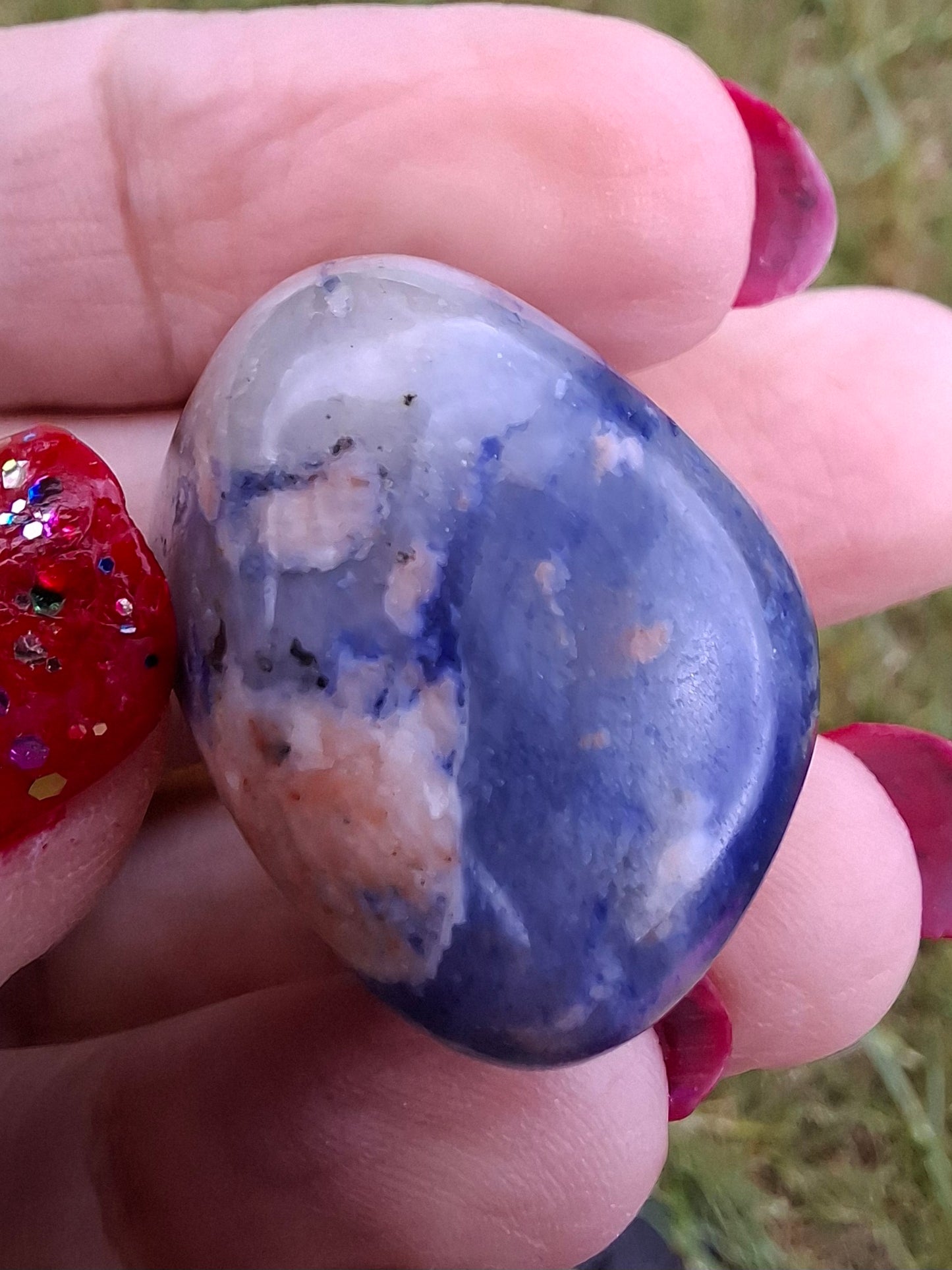 Sodalite, Tumble Stone, Crystal (Ref: T152)