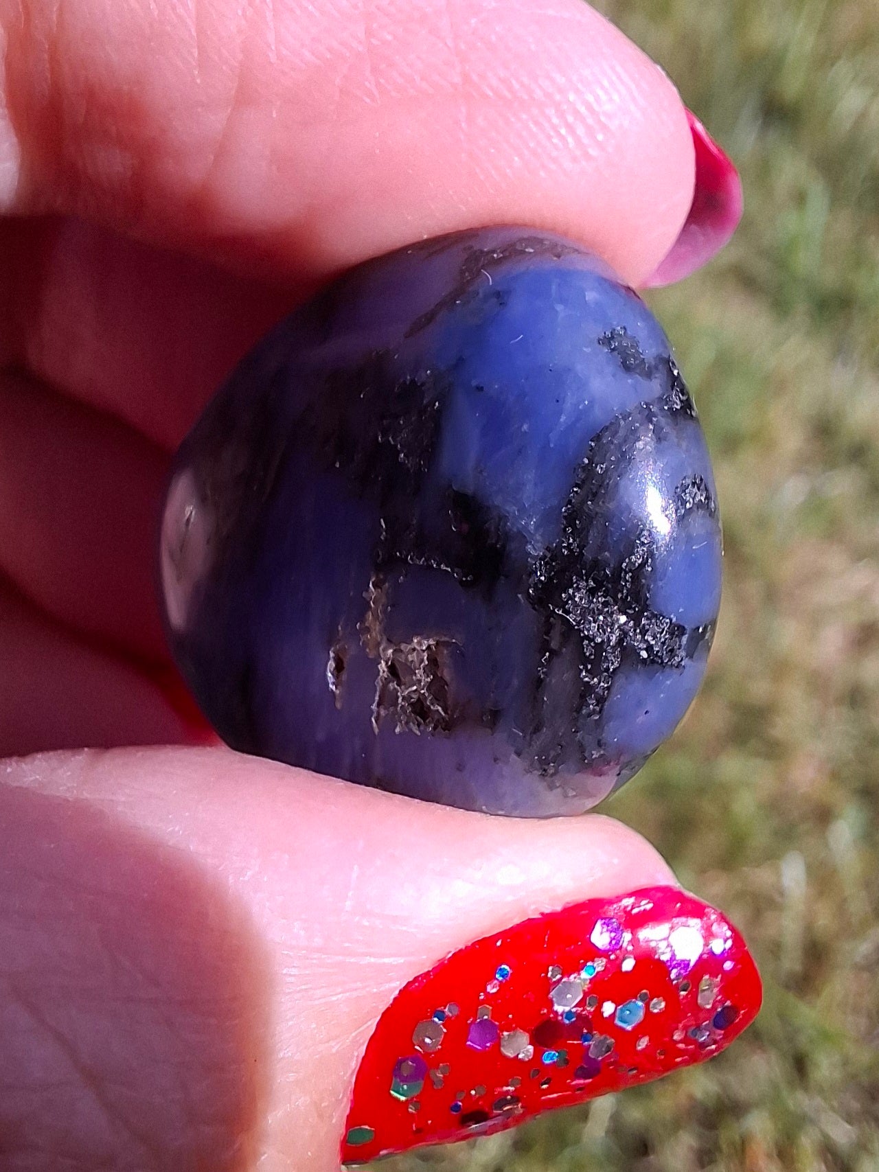 Sodalite, Tumble Stone, Crystal (Ref: T148)