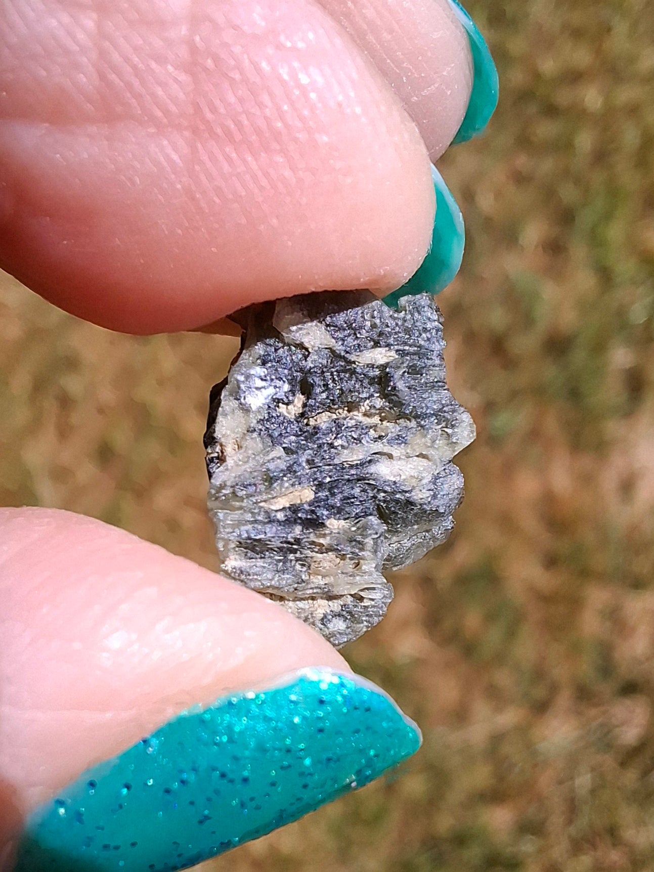 Moldavite Piece, 1.07g, Tektite (Ref: 1422)