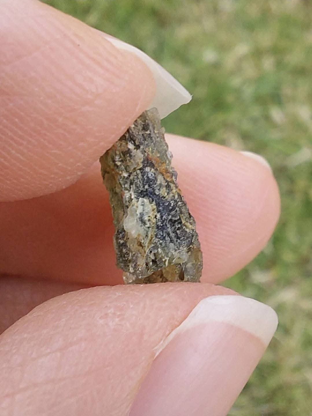 Moldavite Piece, 1.14g, Tektite (Ref: E165)