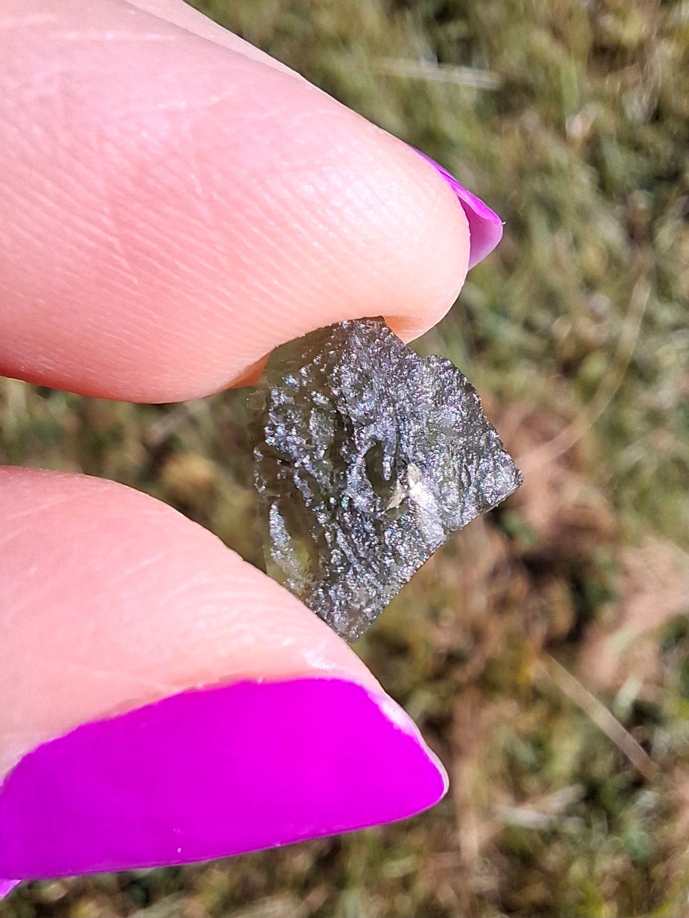 Moldavite Piece, 0.81g, Tektite (Ref: 1449)