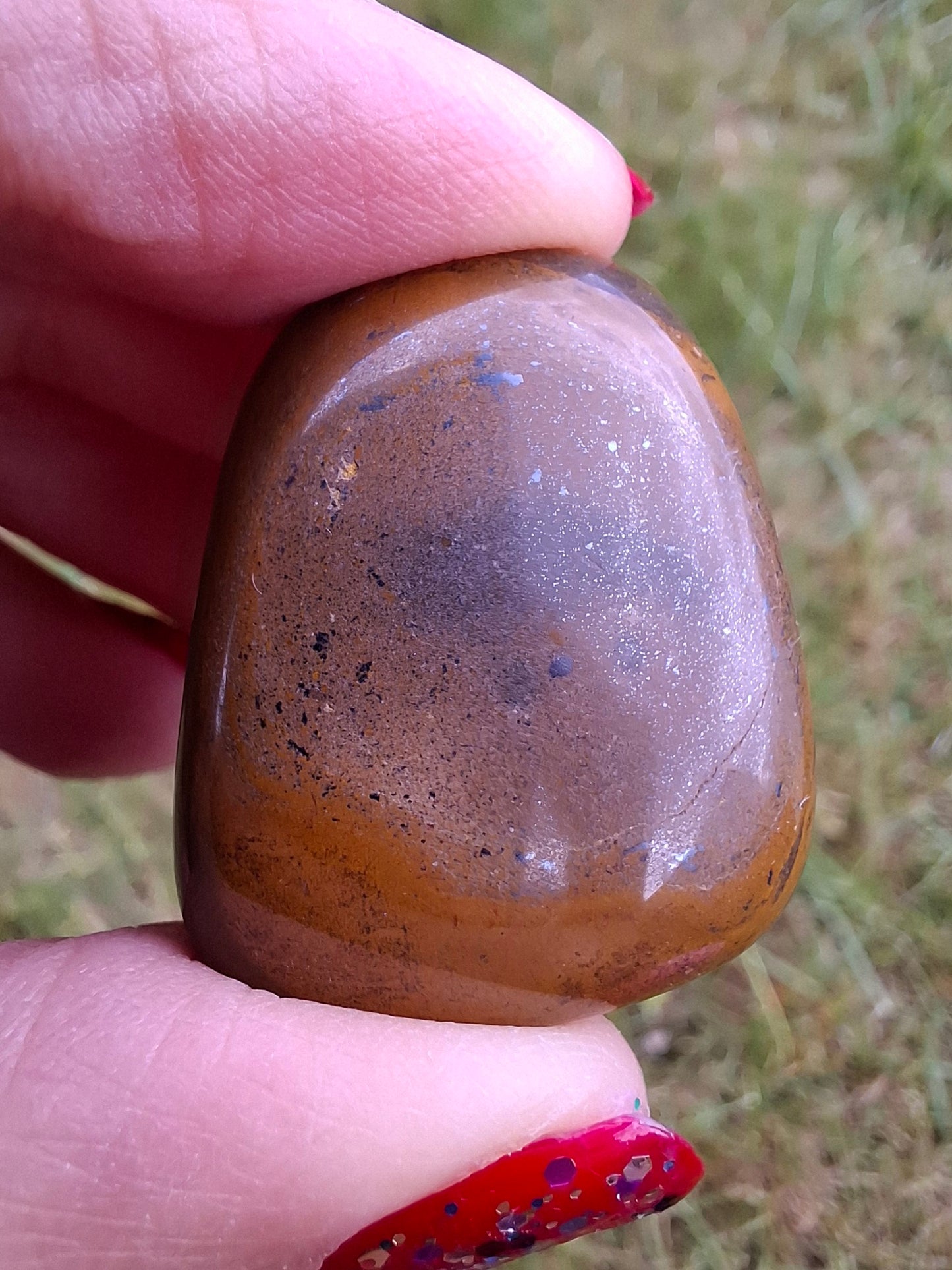 Tigers Eye, Tumble Stone, Crystal (Ref: T131)