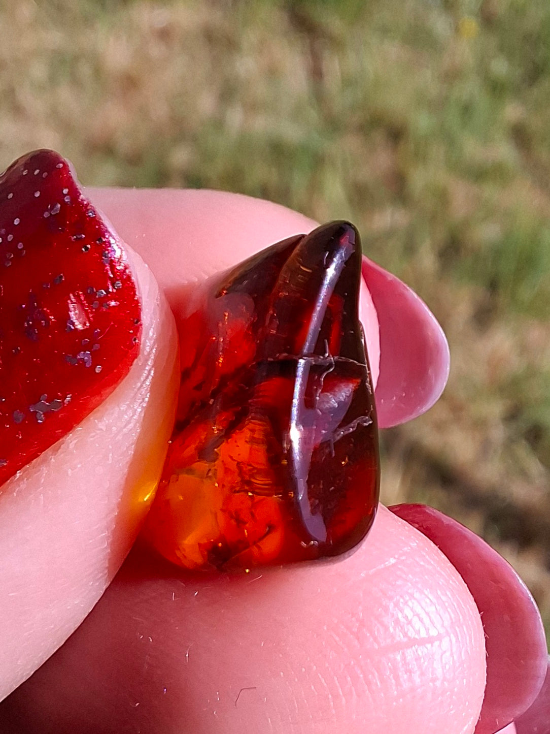 Baltic Amber, 0.94g, Fossil (Ref: A256)