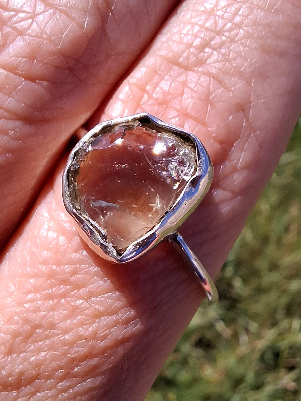 Libyan Desert Glass Ring, size large V, 925 Silver, Tektite (Ref: LR60)