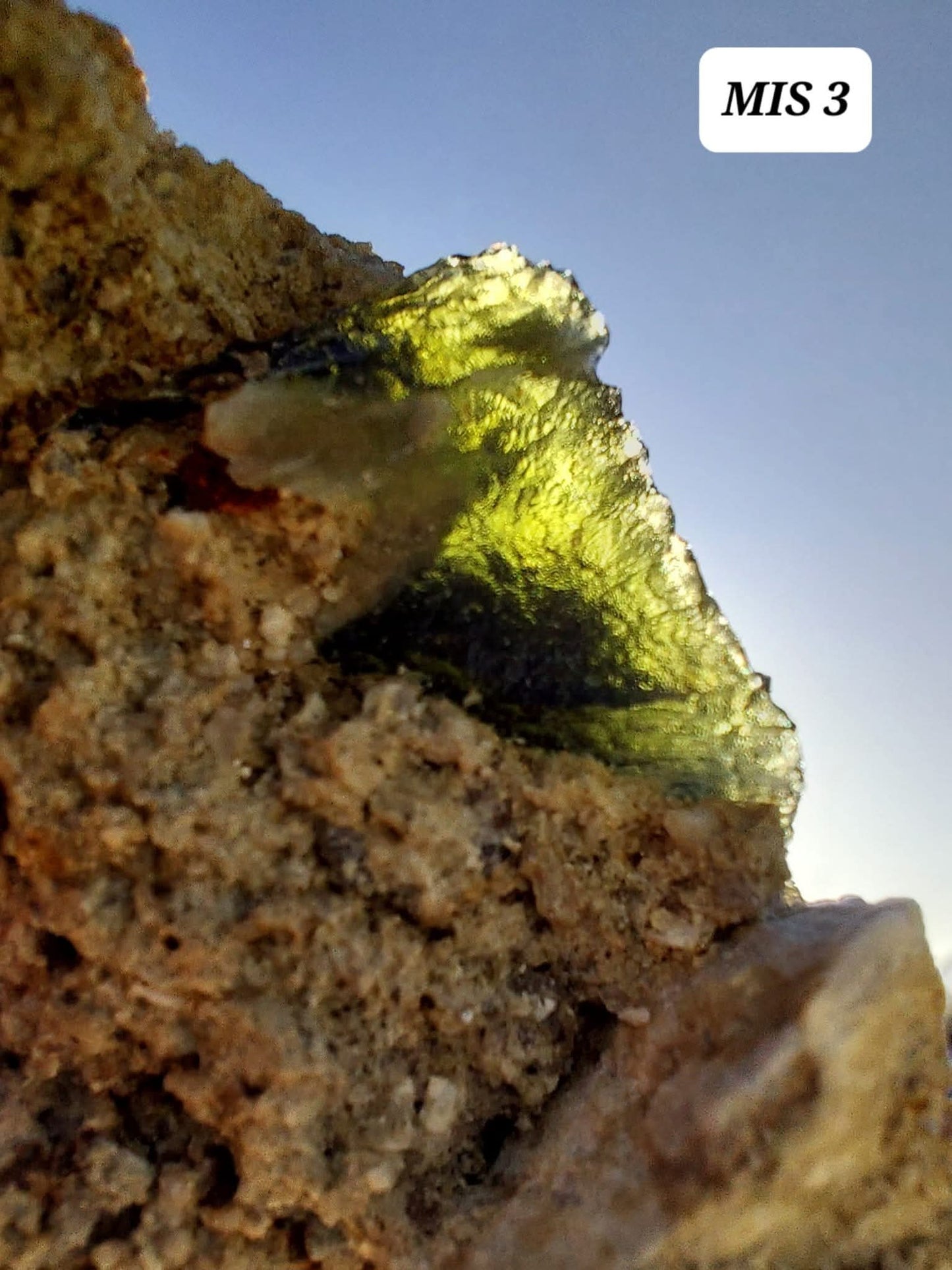 Moldavite In-Situ (in matrix), Besednice, Est- 3g, Tektite (Ref: MIS3)