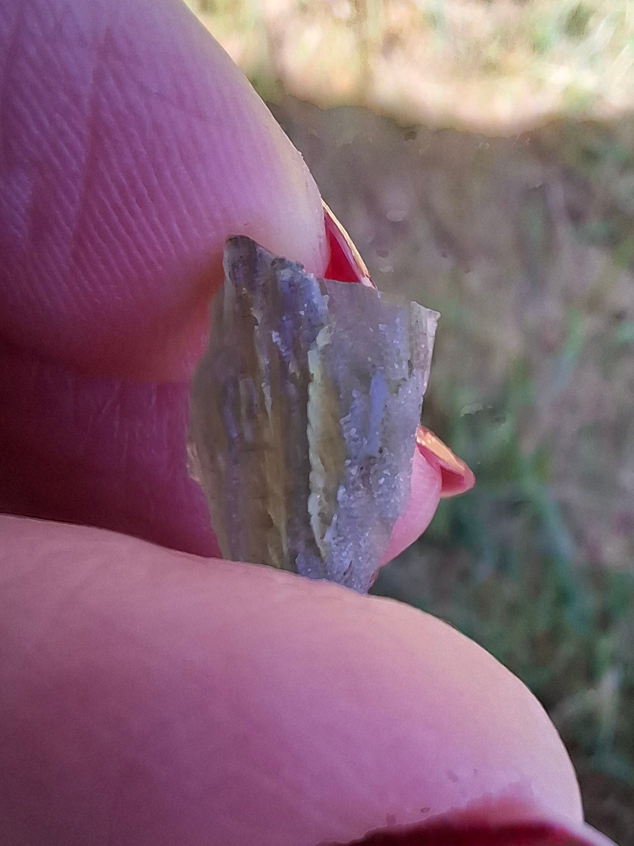 Moldavite Piece, 0.68g, Tektite (Ref: 1471)