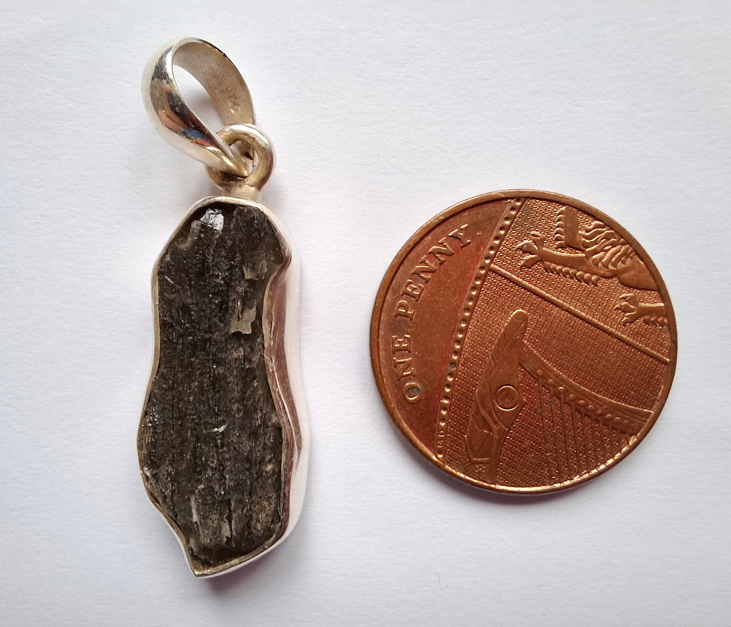 Moldavite Pendant, 925 Silver, Tektite (Ref: P445)