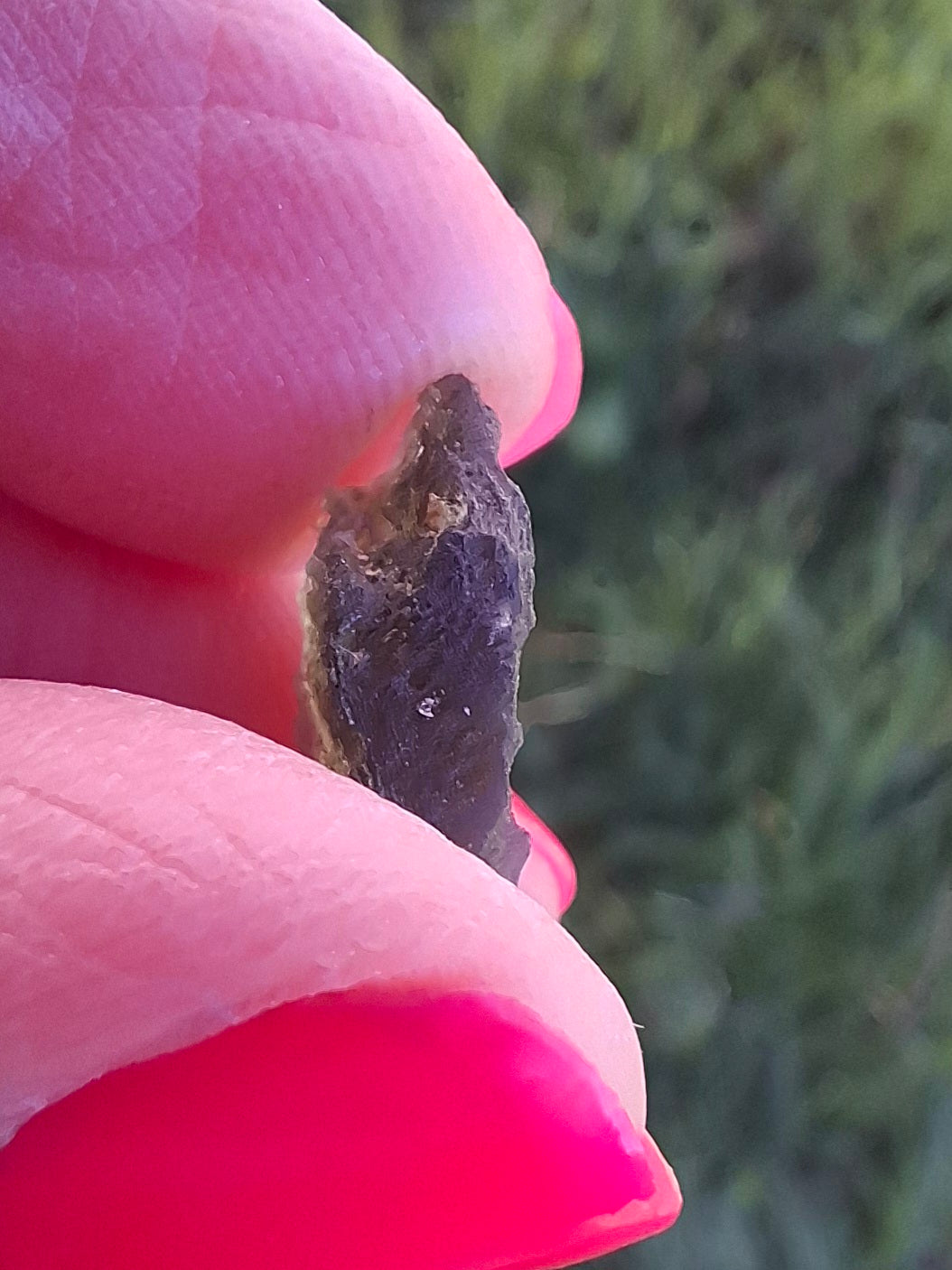 Moldavite Piece, 0.69g, Tektite (Ref: 1407)