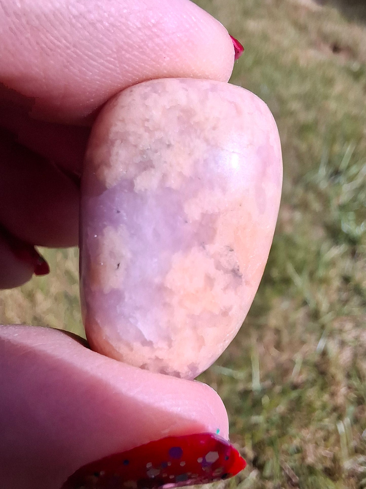 Lepidolite, Tumble Stone, Crystal (Ref: T114)