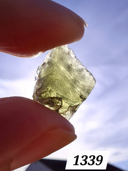 Moldavite Piece, 1.41g, Tektite (Ref: 1339)