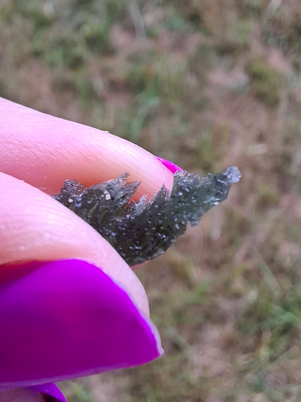 Moldavite Piece, 0.72g, Tektite (Ref: 1438)