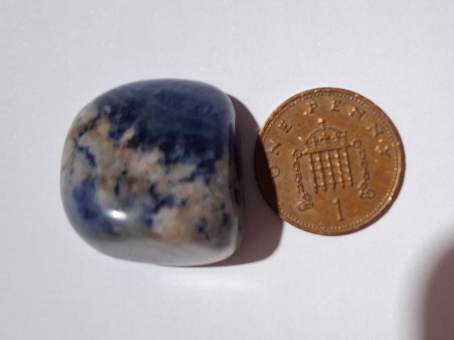 Sodalite, Tumble Stone, Crystal (Ref: T153)