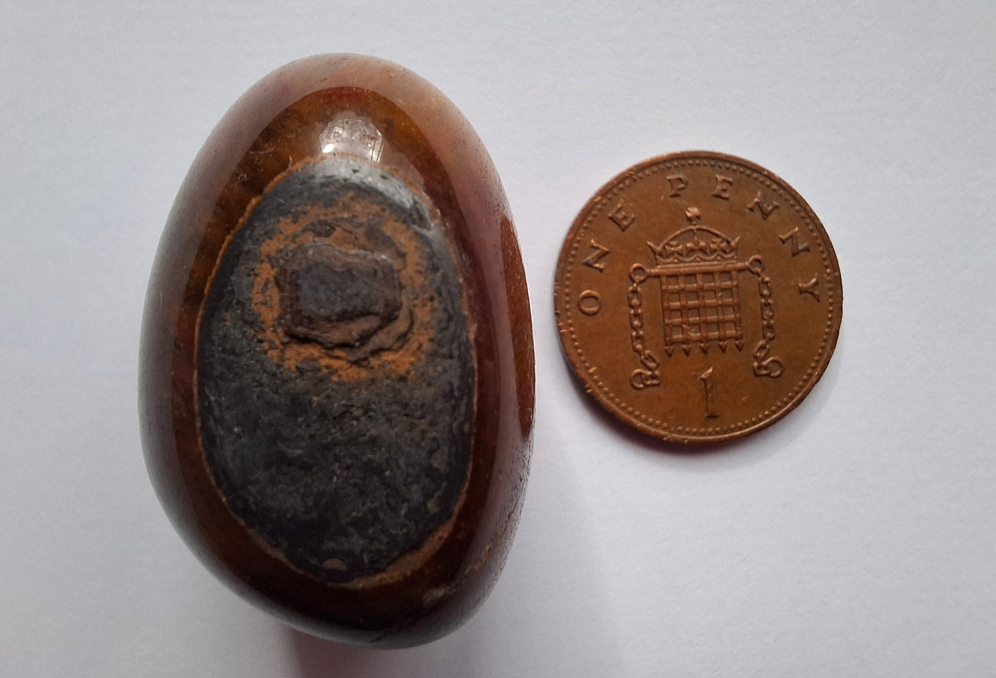 Tigers Eye, Tumble Stone, Crystal (Ref: T136)